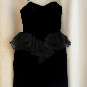 vintage 1980s jessica dress ruffle tiered velvet sweetheart bombshell strapless